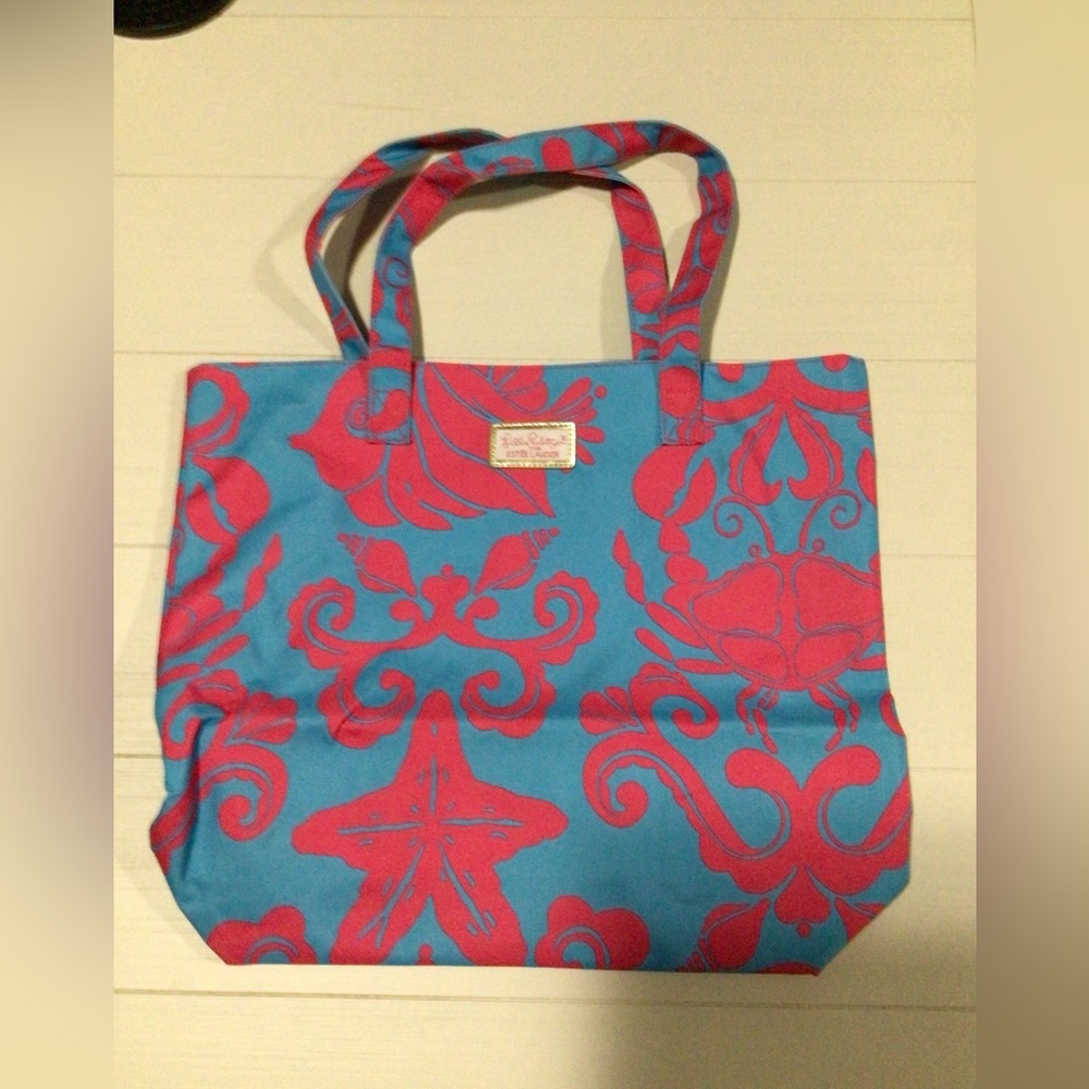 Lilly Pulitzer tote.